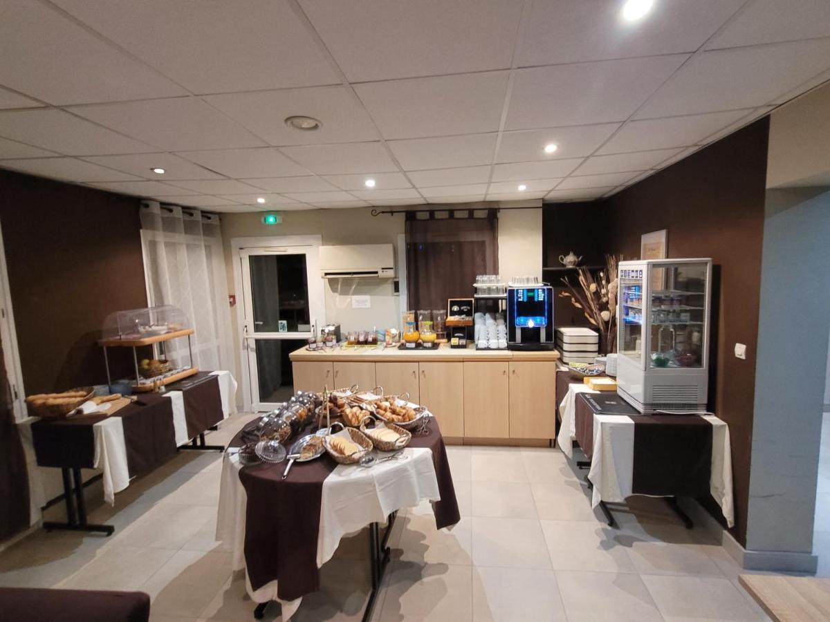 Le Cosy Villebarou Hotel 2*