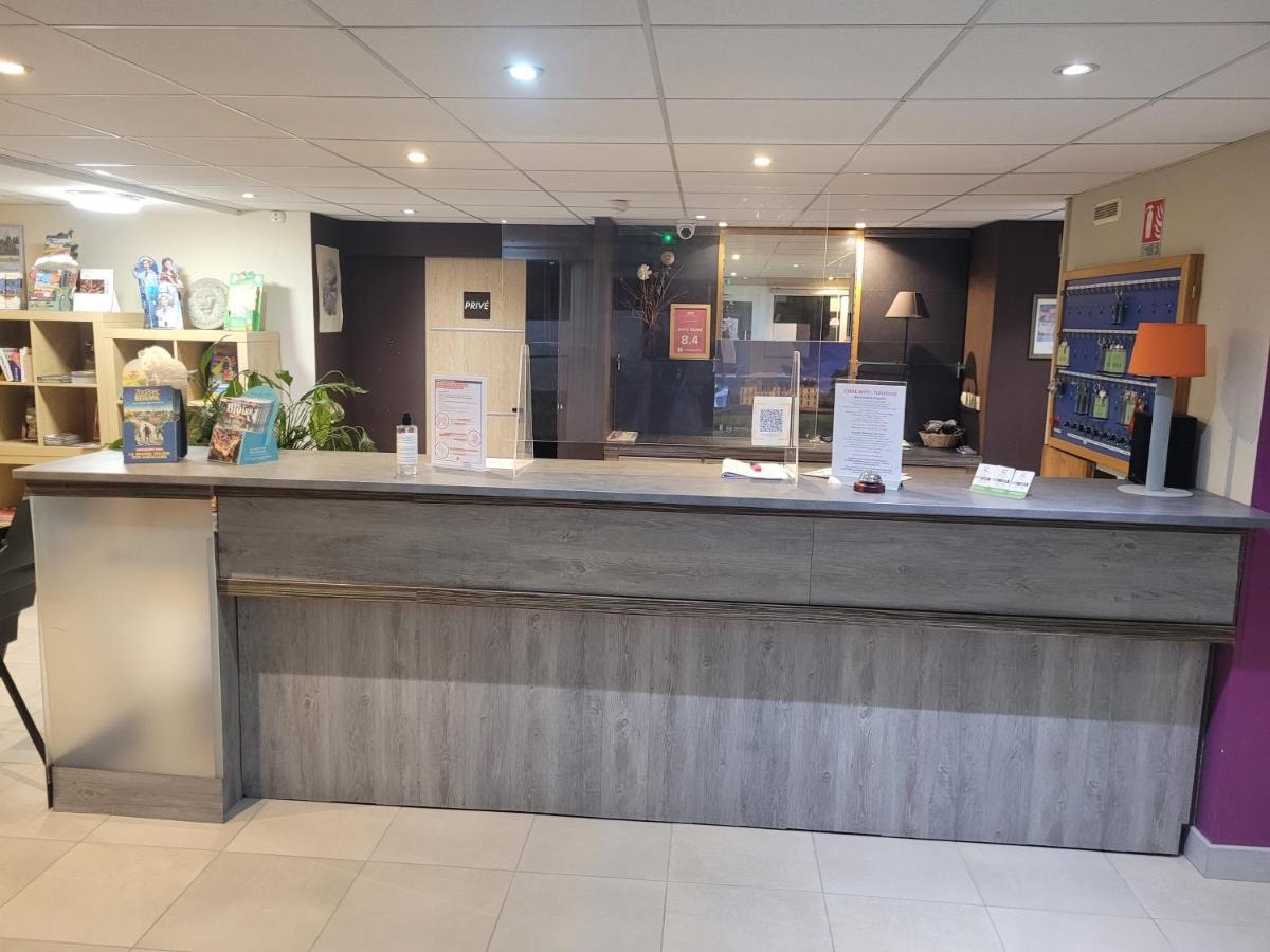 Le Cosy Villebarou Hotel