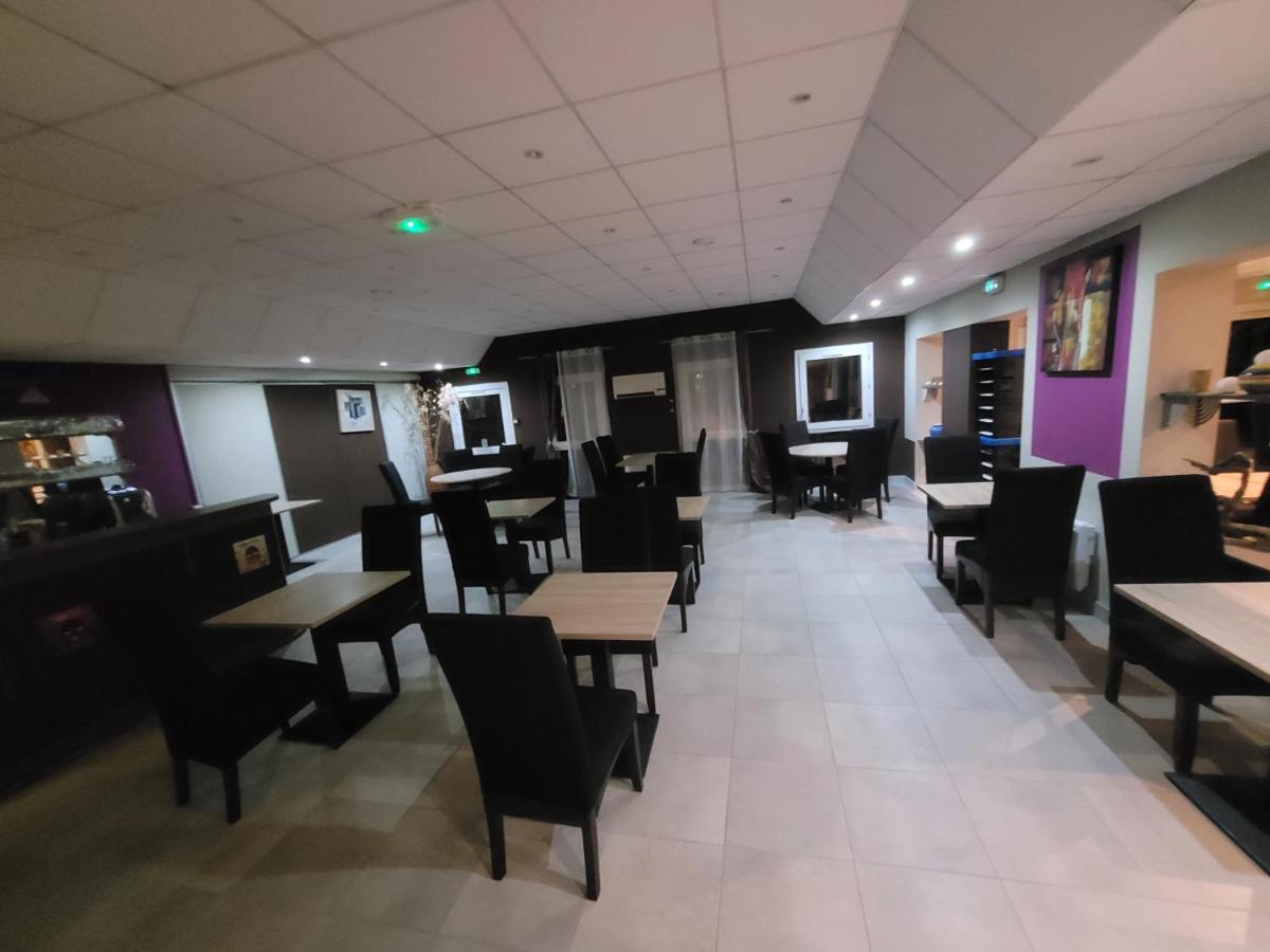 Le Cosy Villebarou Hotel 2*